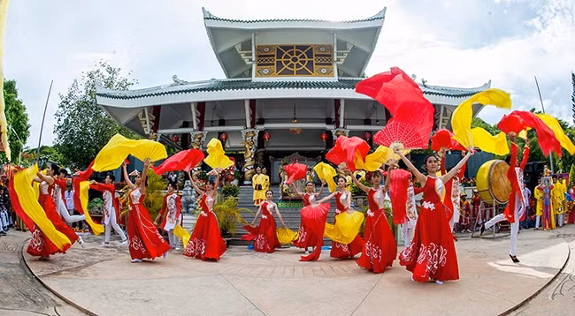 Открытие фестиваля, посвященного царице горы Шам. Фото: baoangiang.com.vn