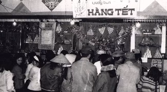 Магазин новогодних продуктов. Фото: afamily.vn