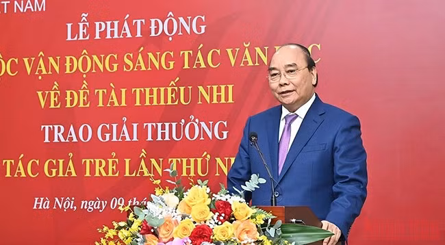 Президент Нгуен Суан Фук выступает на церемонии. Фото: Данг Кхоа