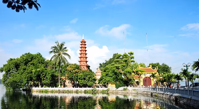 Пагода Чанкуок в Ханое. Фото: dangcongsan.vn