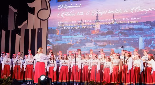 Хоровой коллектив Эстонии. Фото: kinhtenongthon.vn