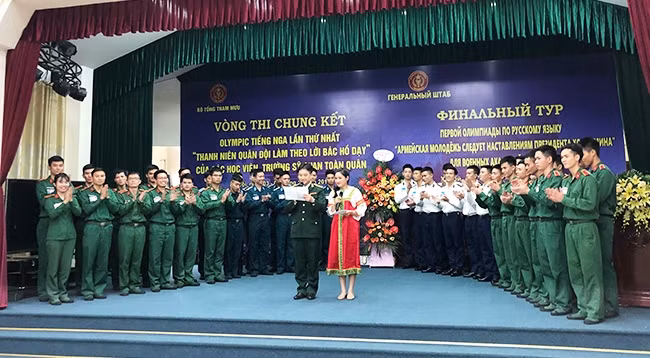В финальный тур вошли 4 команды. 