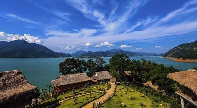 Oзеро Хоабинь. Фото: baodautu.vn