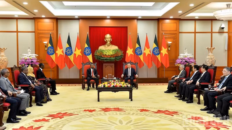 Общий вид приема. Фото: Данг Кхоа Общий вид приема. Фото: Данг Кхоа