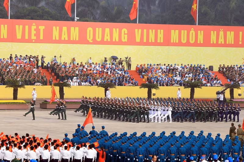 3quanchung.jpg